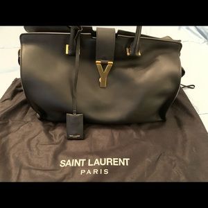 Saint Laurent Cabas Classic Y Shoulder Bag